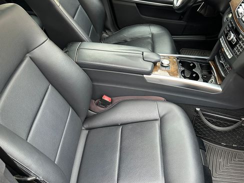 Used 2014 Mercedes-Benz E 350 E 350 Sedan 4D image 21