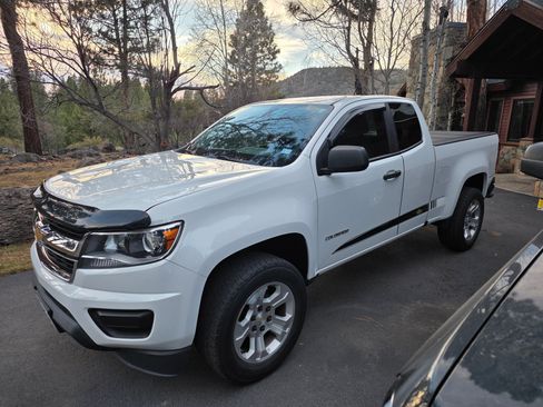 Used 2019 Chevrolet Colorado W/T w/ WT Convenience Package image 1