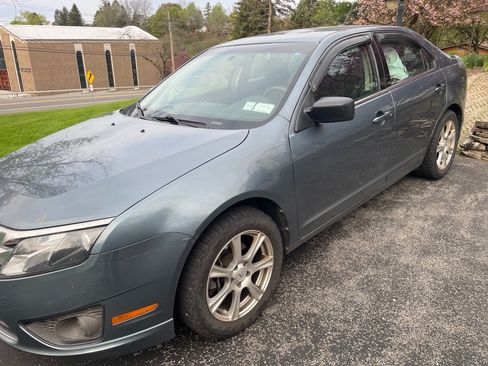 Used 2011 Ford Fusion SE FWD image 4