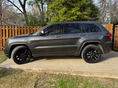 Used 2020 Jeep Grand Cherokee Altitude
