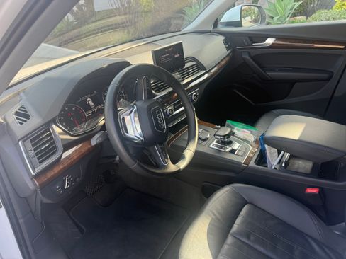 Used 2018 Audi Q5 2.0T Premium w/ Convenience Package AWD/4WD image 5