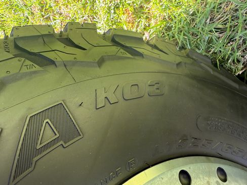 Used 2016 Ford F150 Lariat w/ Equipment Group 502A Luxury image 12