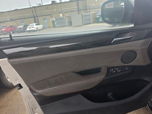 Used 2013 BMW X3 xDrive28i image 16