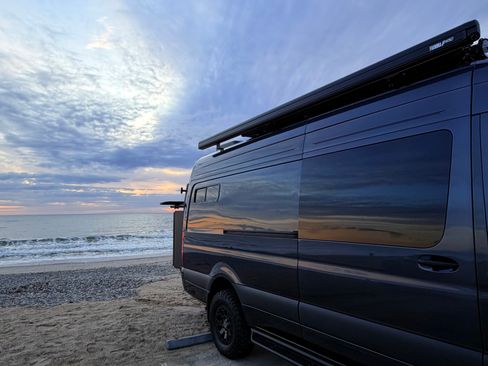 Used 2024 Mercedes-Benz Sprinter 2500 image 23