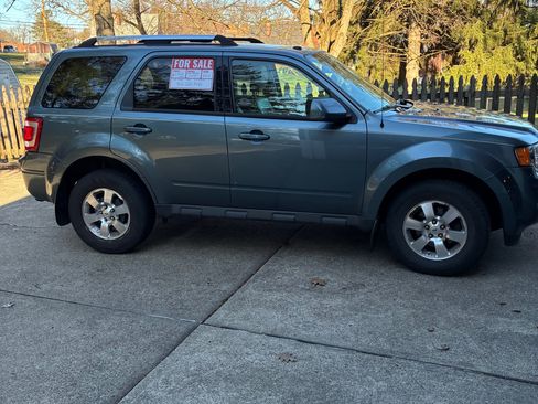 Used 2012 Ford Escape Limited image 1