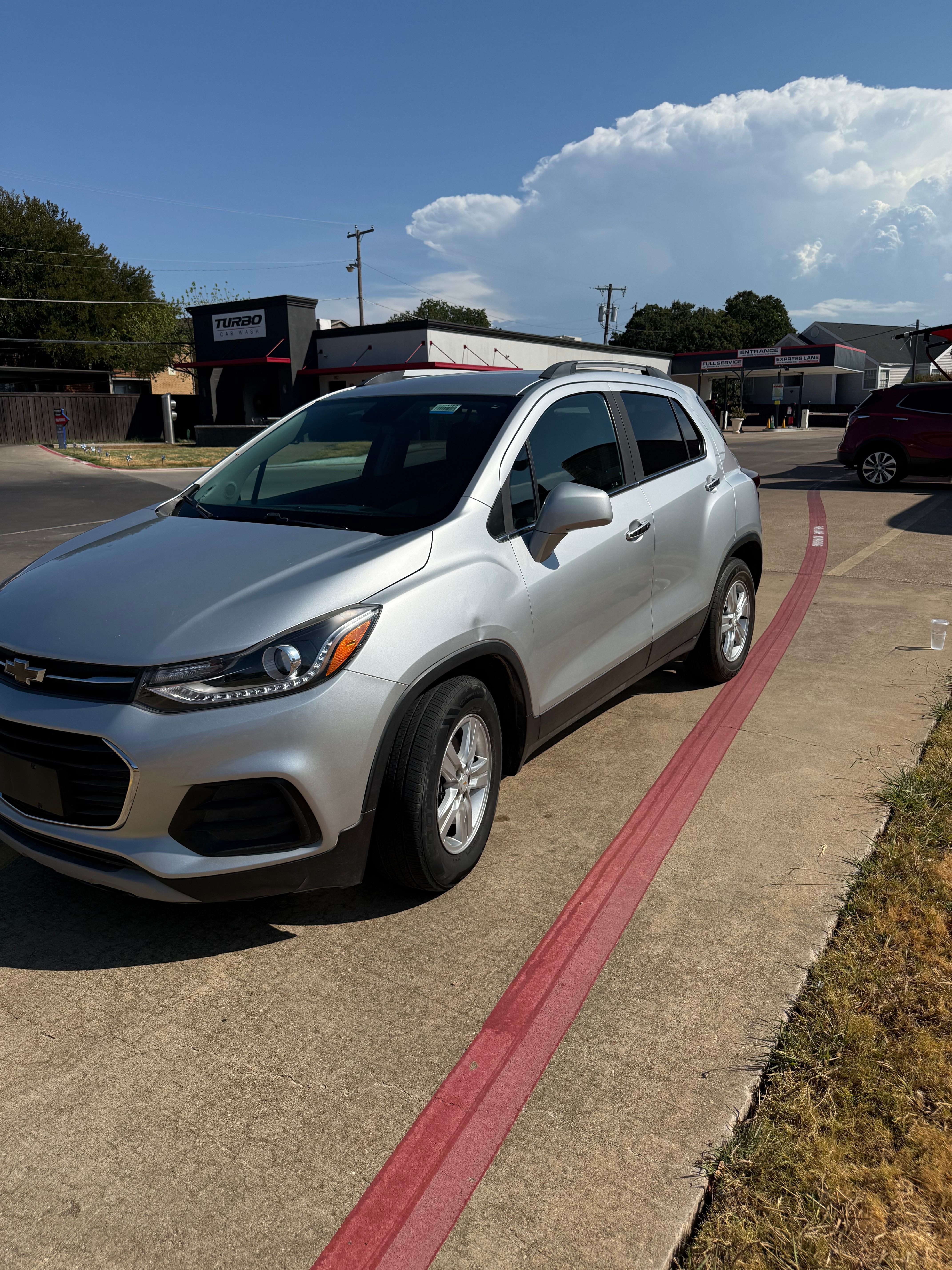 Used 2020 Chevrolet Trax LT w/ LT Convenience Package FWD image 5