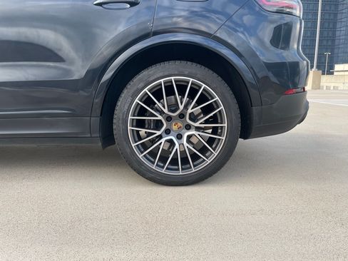 Used 2021 Porsche Cayenne E-Hybrid AWD/4WD image 25