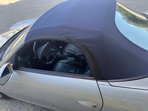 Used 1999 Porsche Boxster image 27