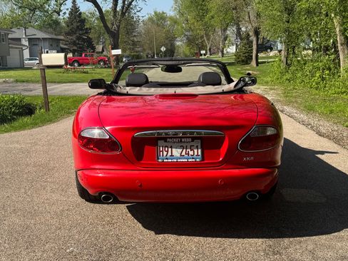 Used 2002 Jaguar XK8 Convertible image 5