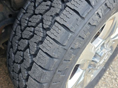 Used 2017 GMC Sierra 2500 Denali w/ Duramax Plus Package image 14