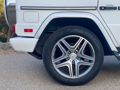 Used 2016 Mercedes-Benz G 63 AMG 4MATIC image 25
