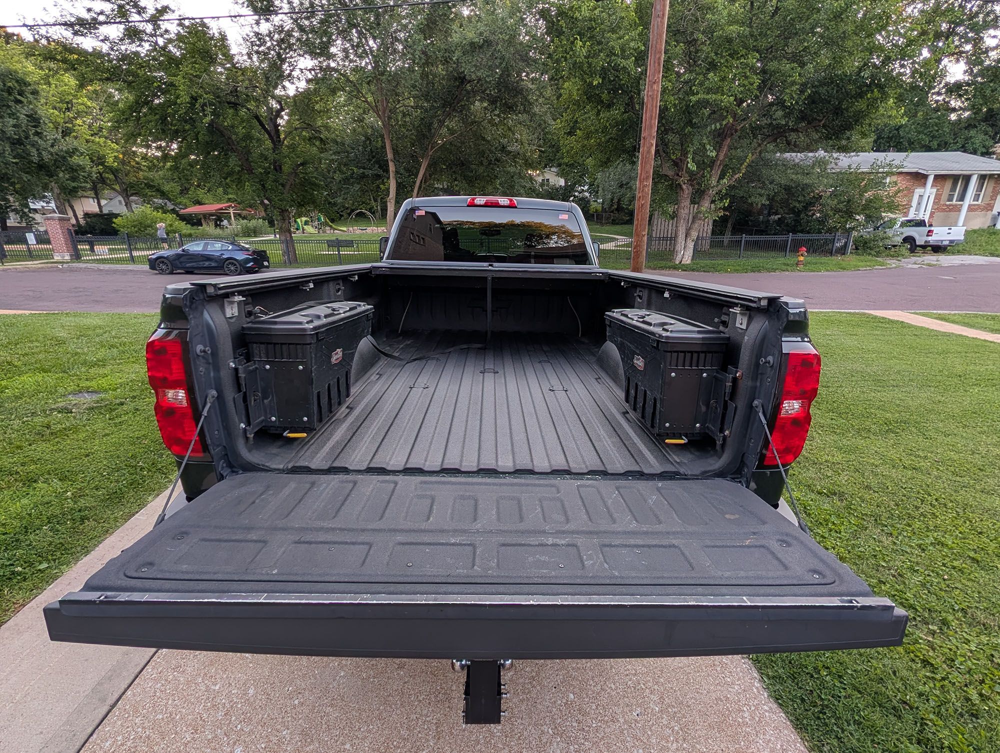 Used 2017 Chevrolet Silverado 2500 LT AWD/4WD image 10