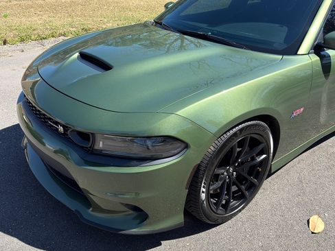 Used 2022 Dodge Charger Scat Pack w/ Dynamics Package image 4