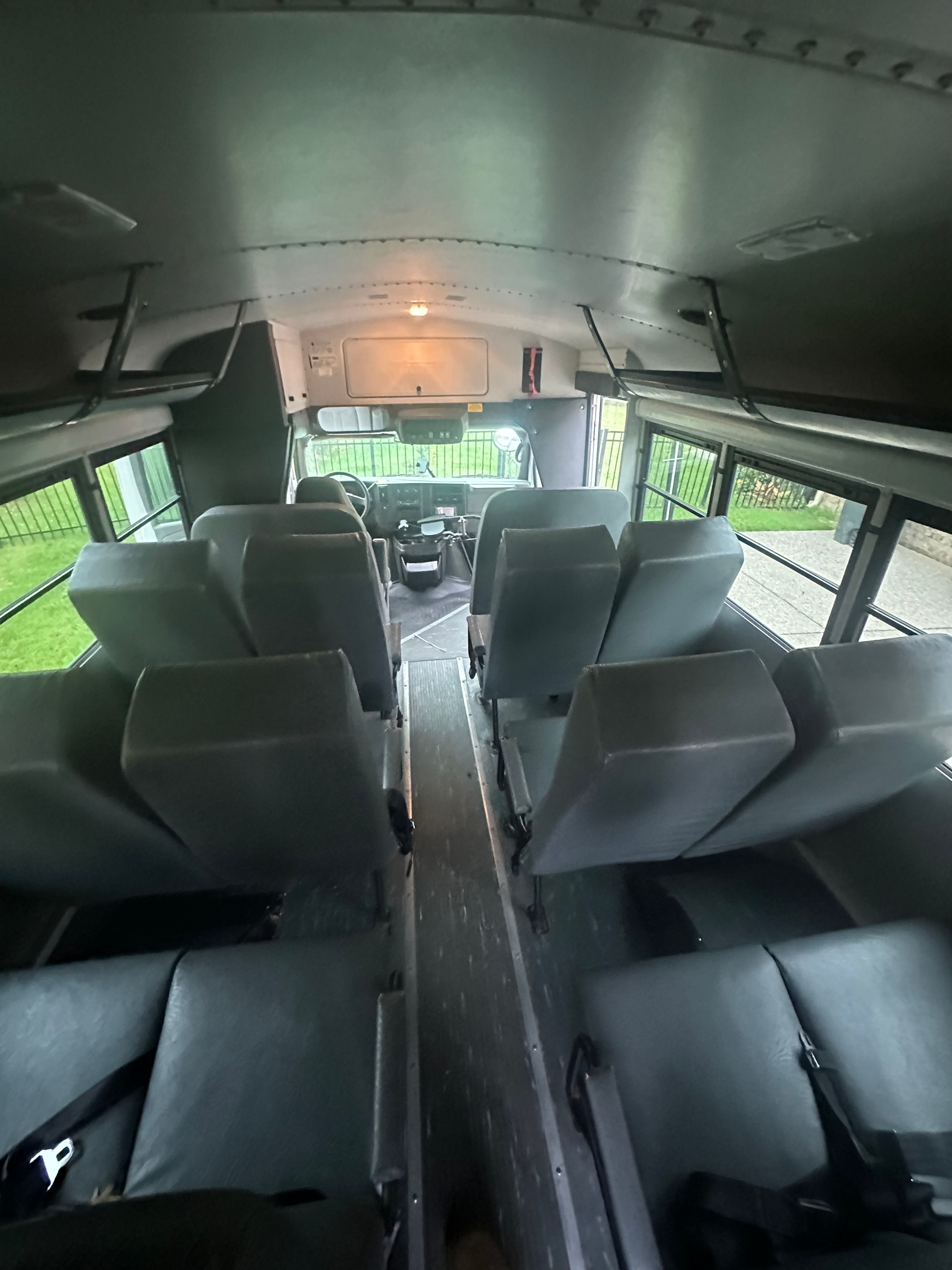 Used 2007 Chevrolet Express 3500 w/ School Bus Package RWD image 12