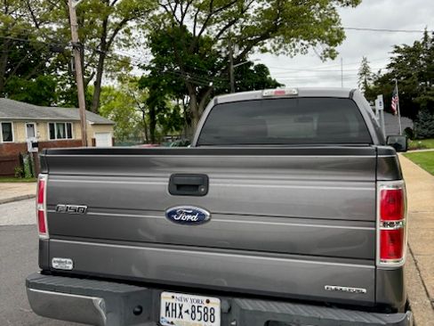 Used 2011 Ford F150 XLT w/ XLT Convenience Pkg image 5