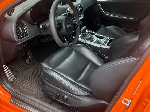 Used 2019 Kia Stinger GTS AWD/4WD image 8
