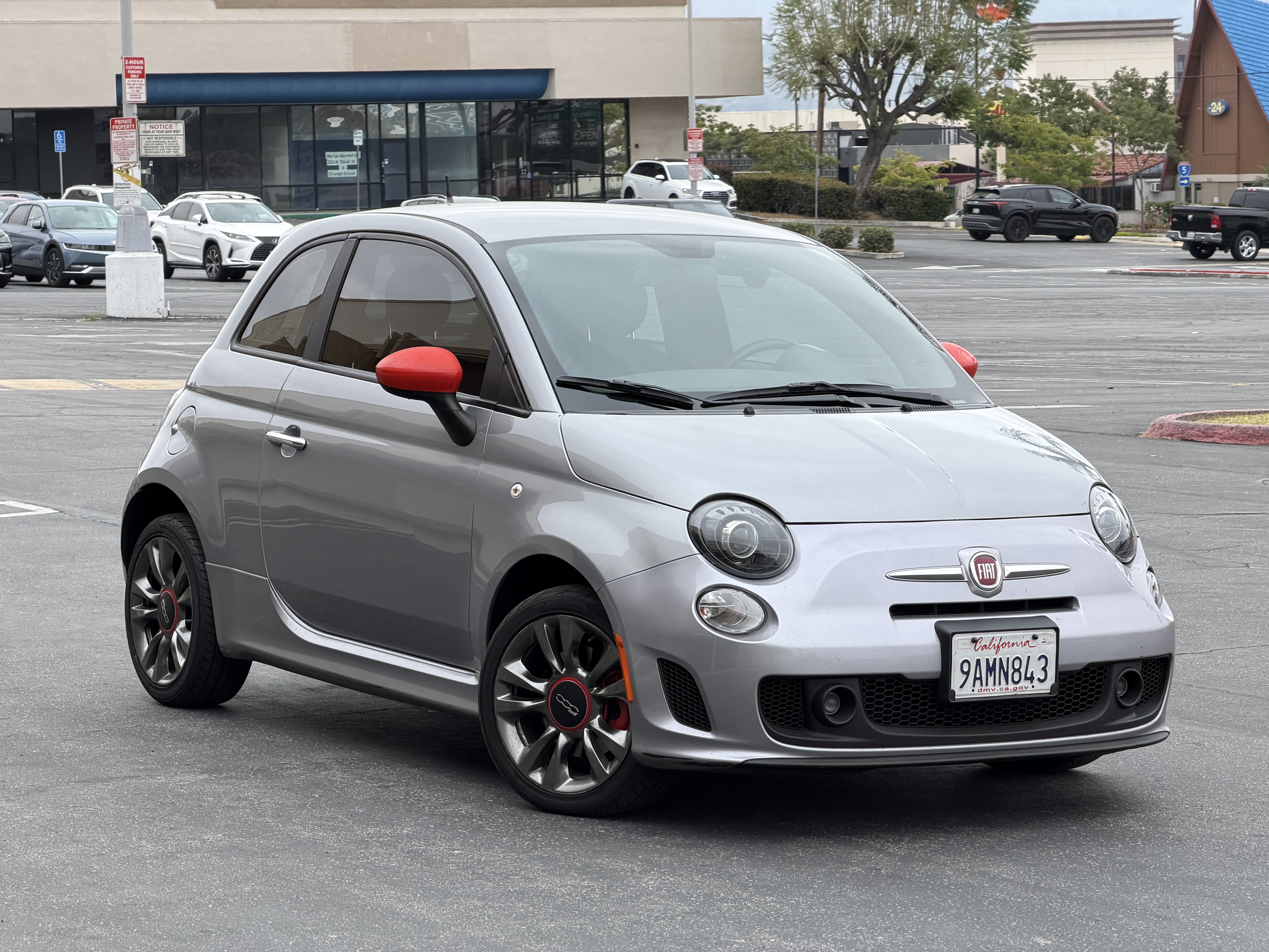 Used 2015 FIAT 500 Turbo FWD image 2