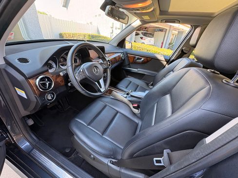 Used 2013 Mercedes-Benz GLK 350 GLK 350 Sport Utility 4D image 9