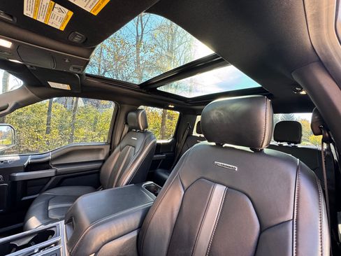 Used 2018 Ford F150 Platinum w/ Equipment Group 701A Luxury image 12