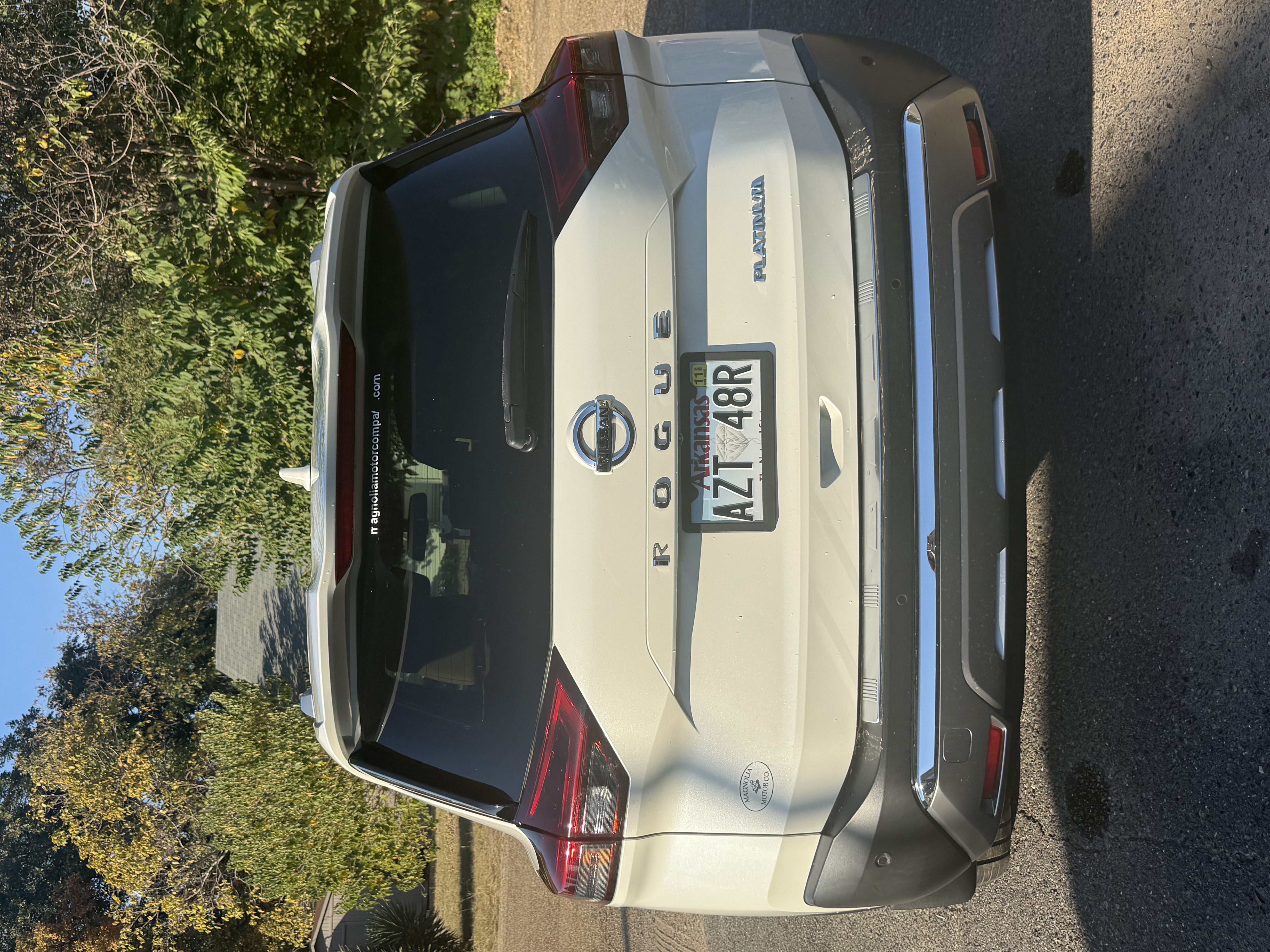 Used 2021 Nissan Rogue Platinum FWD image 11