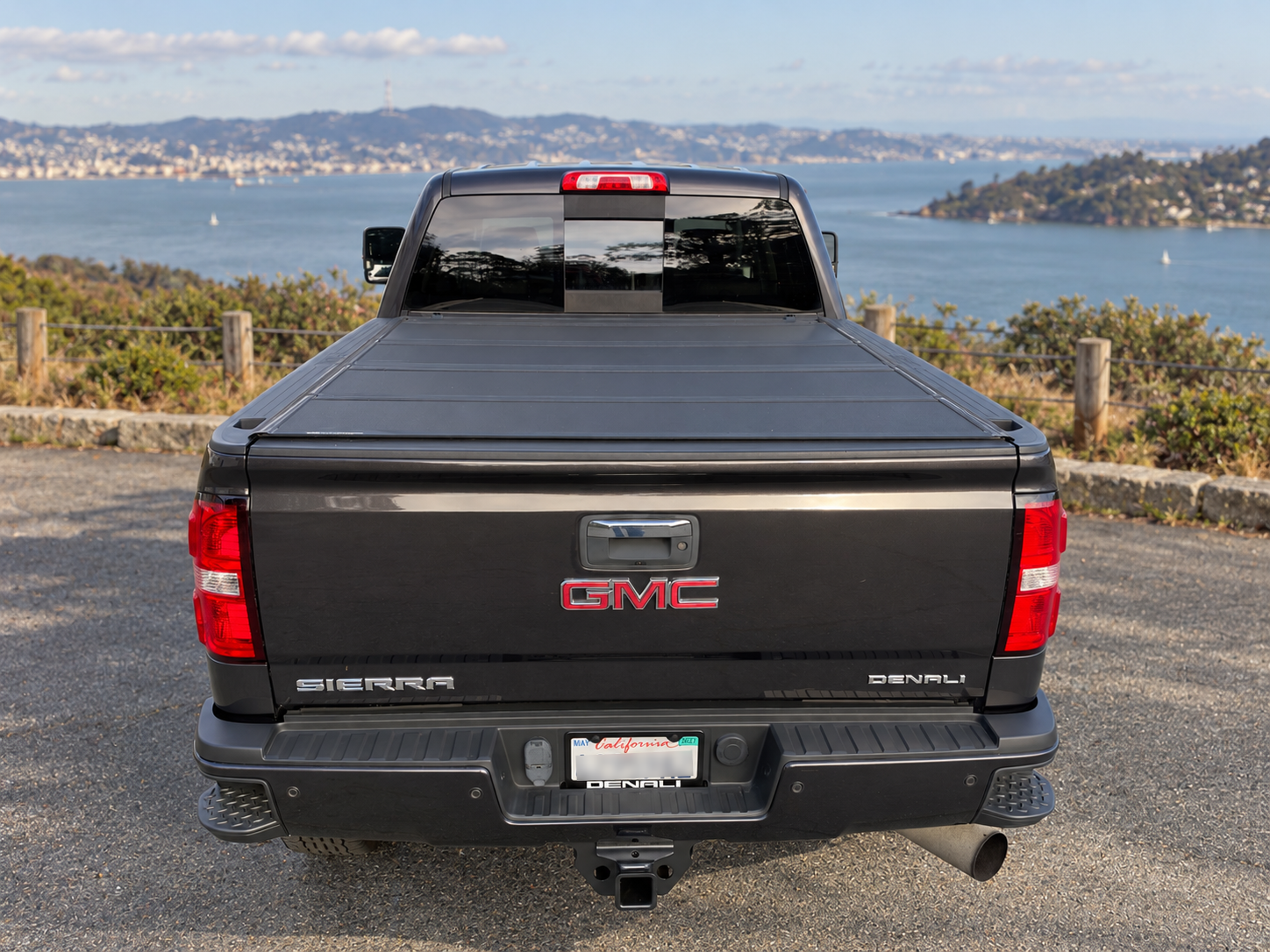 Used 2016 GMC Sierra 2500 Denali w/ Duramax Plus Package AWD/4WD image 6