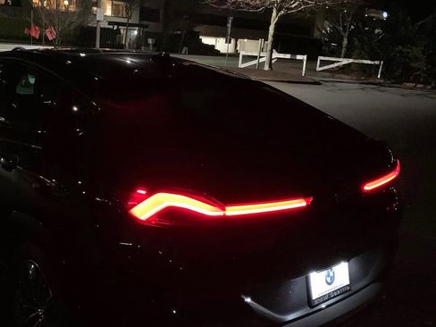 Used 2020 BMW X6 xDrive40i w/ M Sport Package image 8