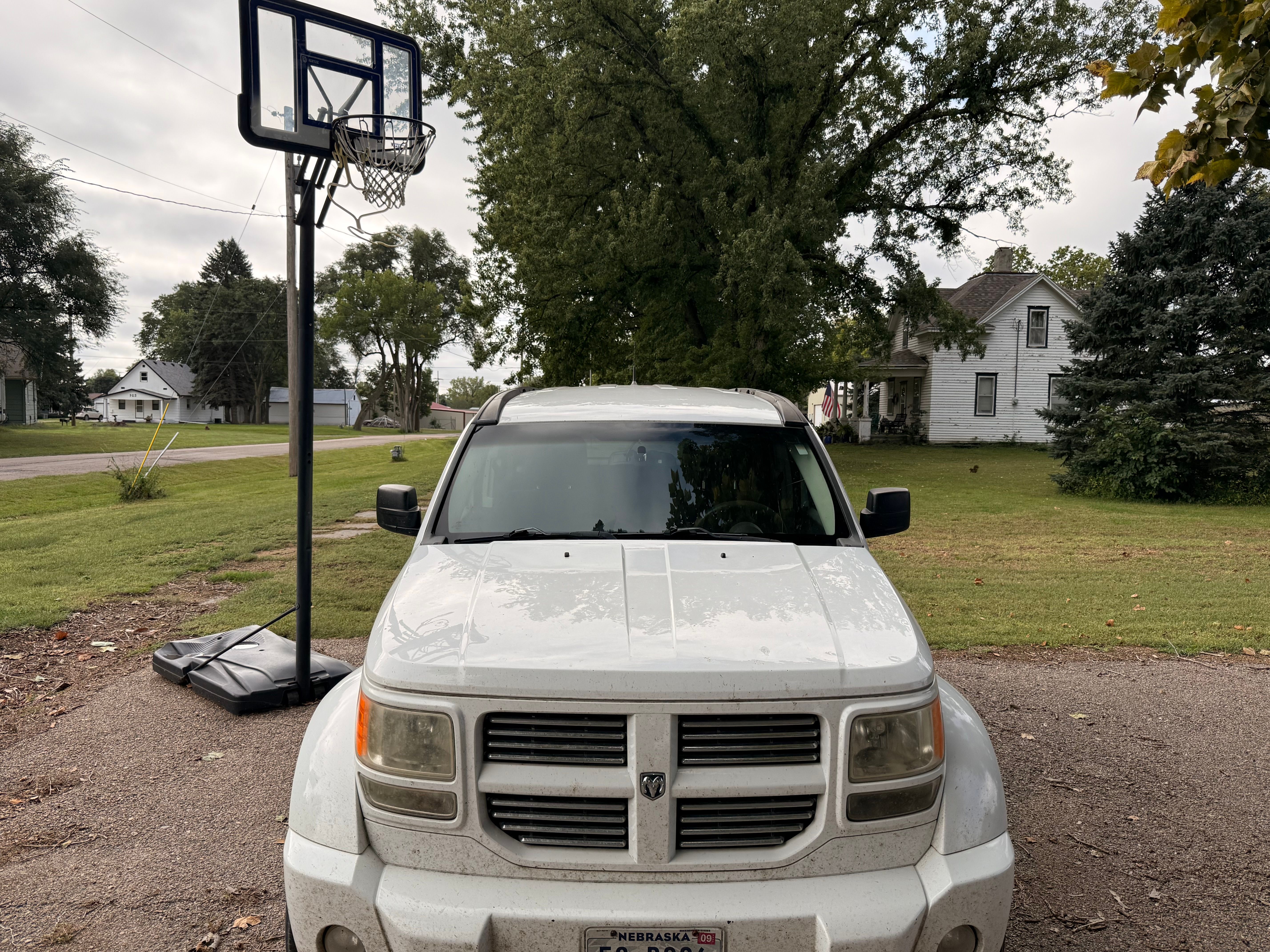 Used 2011 Dodge Nitro Heat AWD/4WD image 2
