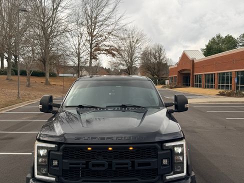 Used 2018 Ford F250 XLT image 10