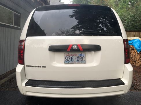 Used 2008 Dodge Grand Caravan SE image 8