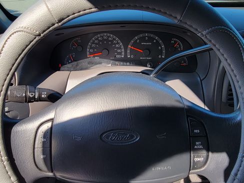 Used 1999 Ford F150 Long Bed image 16