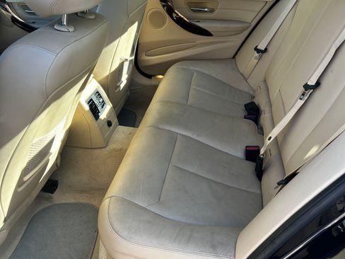 Used 2014 BMW 328i Sedan RWD image 9
