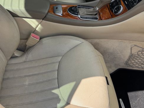 Used 2009 Mercedes-Benz SL 550 image 12