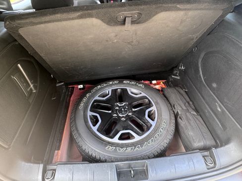 Used 2015 Jeep Renegade Trailhawk AWD/4WD image 20