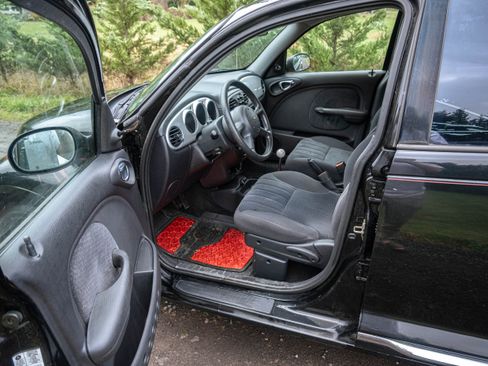 Used 2003 Chrysler PT Cruiser image 14