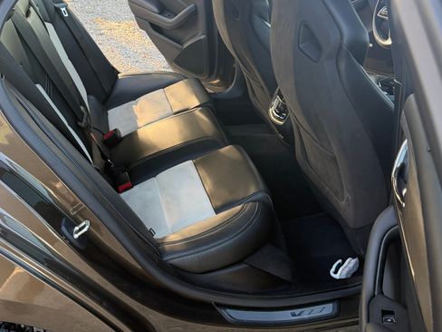 Used 2019 Cadillac CTS V w/ Pedestal Edition RWD image 27