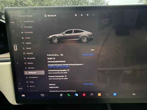 Used 2023 Tesla Model S image 17