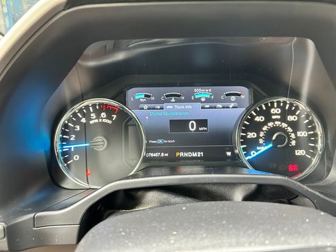 Used 2016 Ford F150 Lariat w/ Equipment Group 502A Luxury AWD/4WD image 10