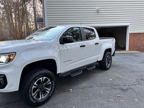 Used 2022 Chevrolet Colorado Z71 image 1
