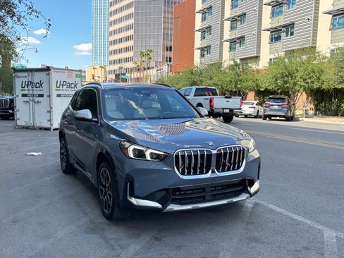 Used 2023 BMW X1 xDrive28i w/ Premium Package AWD/4WD image 2