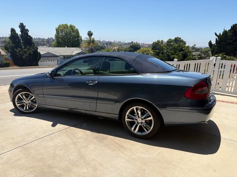 Used 2007 Mercedes-Benz CLK 350 Cabriolet image 4