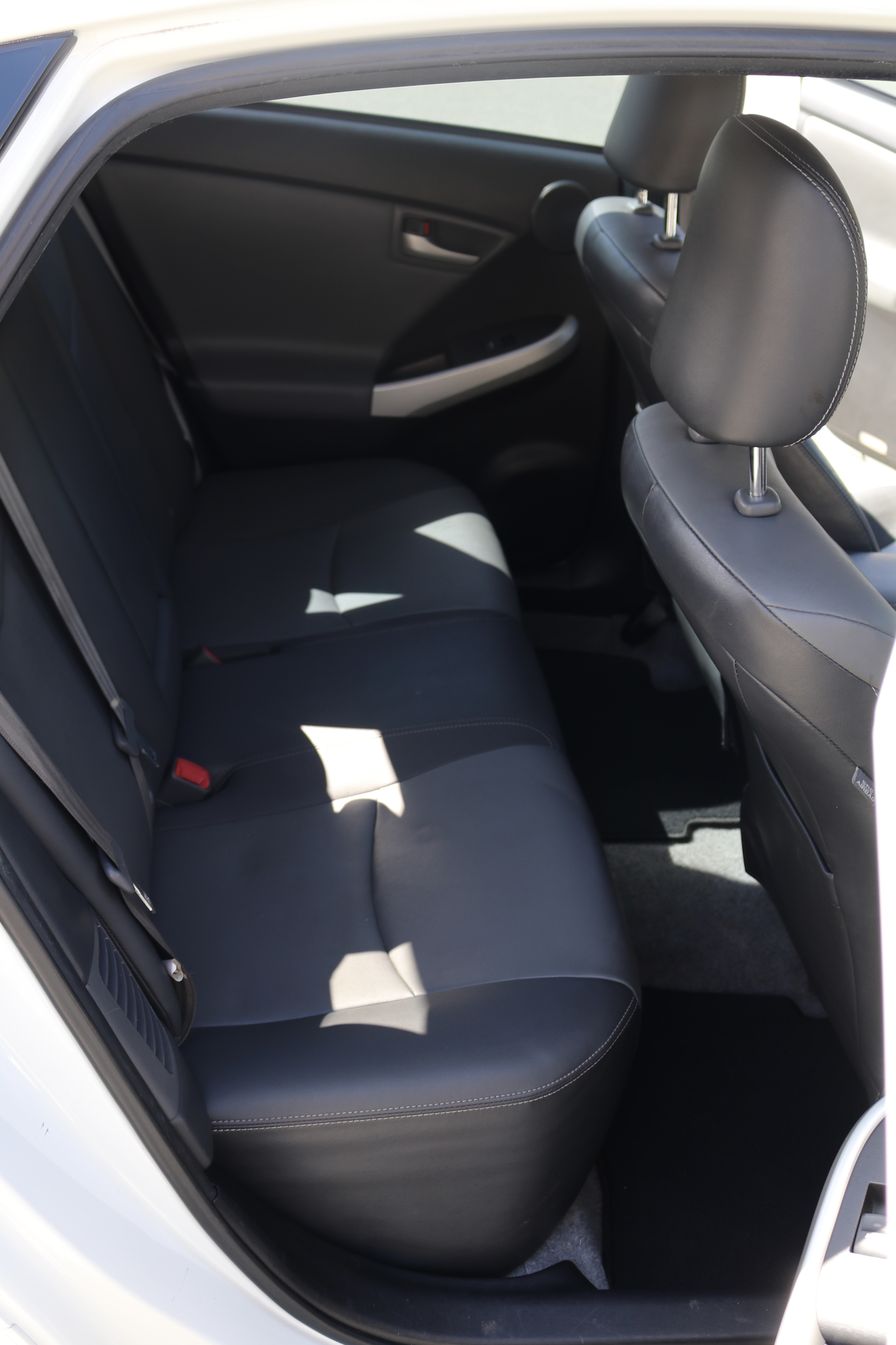 Used 2015 Toyota Prius Four w/ Deluxe Solar Roof Package FWD image 21