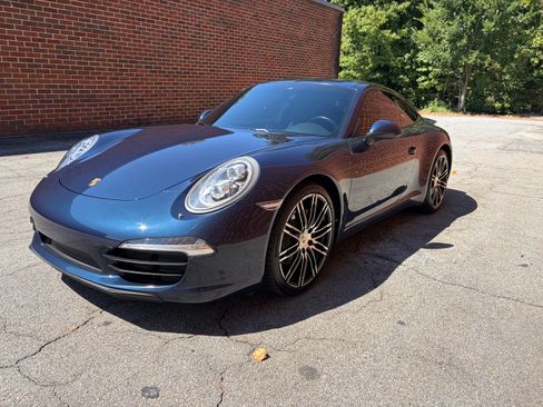 Used 2015 Porsche 911 Carrera image 6