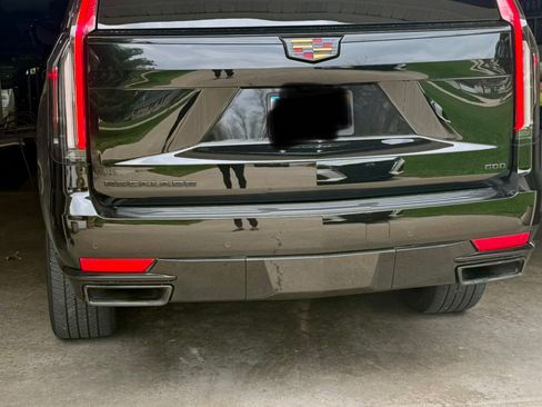 Used 2021 Cadillac Escalade Sport w/ Driver Assist Tech Package image 14