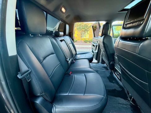 Used 2016 RAM 3500 Laramie w/ Convenience Group image 8