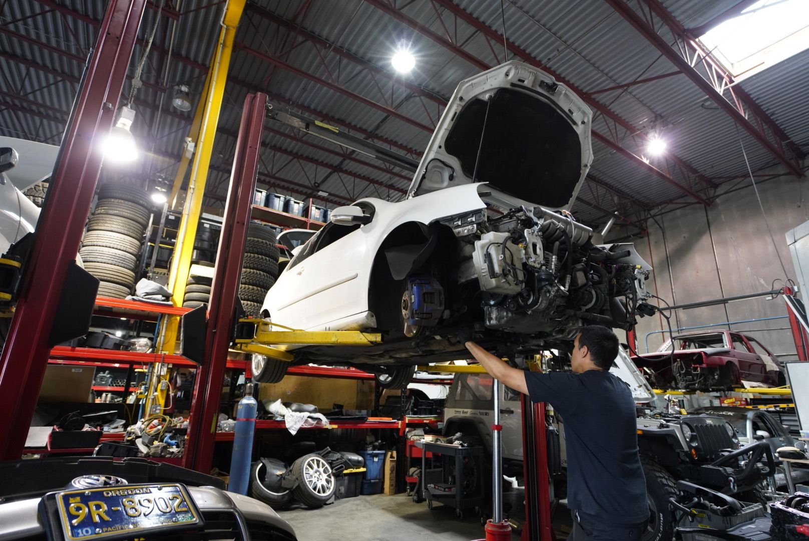 Used 2008 Volkswagen R32 AWD/4WD image 11