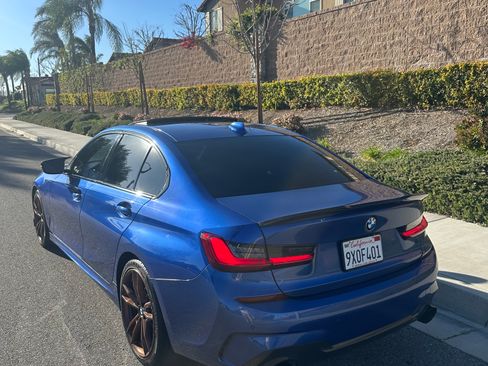Used 2019 BMW 330i xDrive Sedan w/ M Sport Package image 4