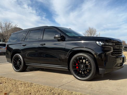 Used 2023 Chevrolet Tahoe High Country w/ Premium Package 2 image 2