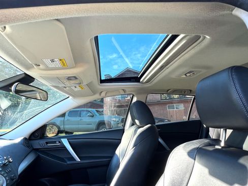 Used 2010 MAZDA MAZDA3 s Grand Touring image 10