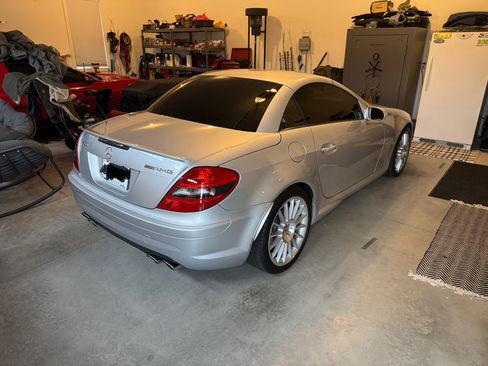 Used 2005 Mercedes-Benz SLK 55 AMG image 9