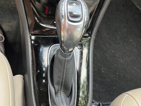 Used 2017 Buick Encore Essence AWD/4WD image 18